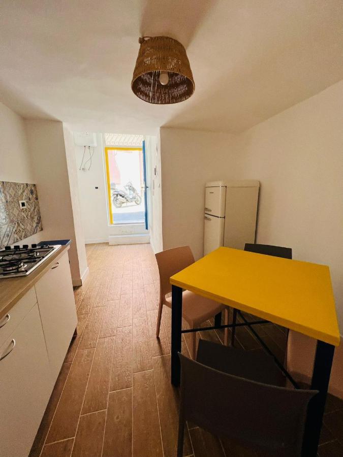 Oltremare Apartments Santa Flavia Exteriör bild
